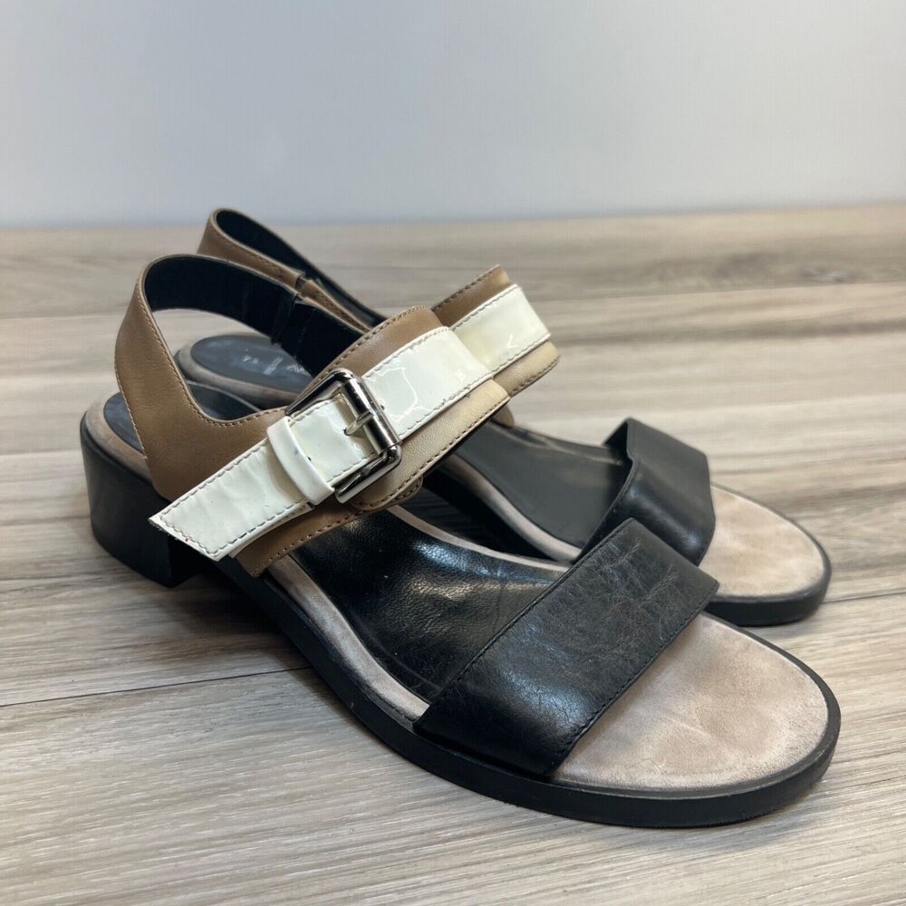 Aquatalia Women’s Cream Slingback Leather Low Block Heel Sandals Size 7.5
